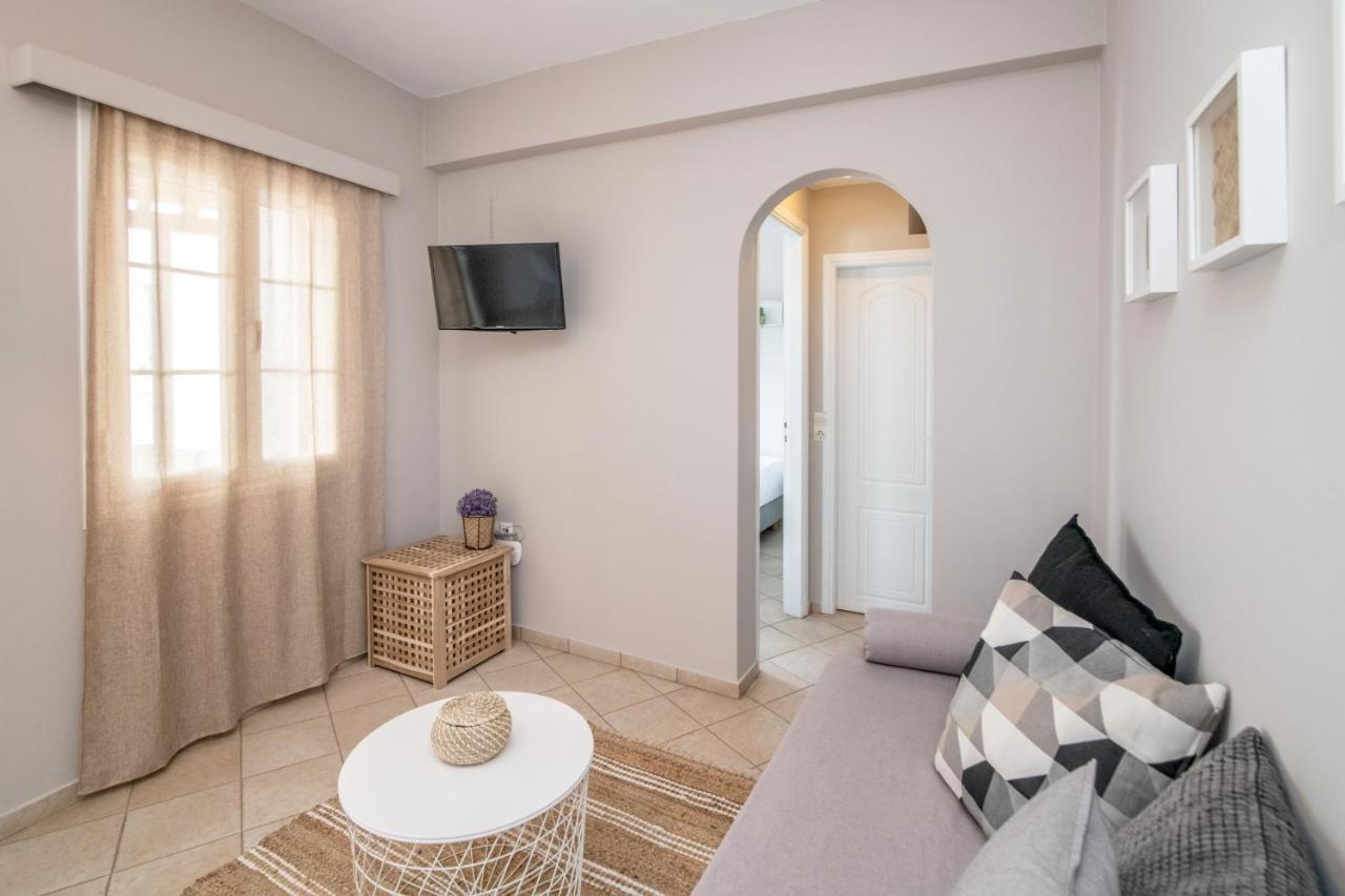 Porto Vidali Apartment อาจิออส ไอออนนิส ภายนอก รูปภาพ