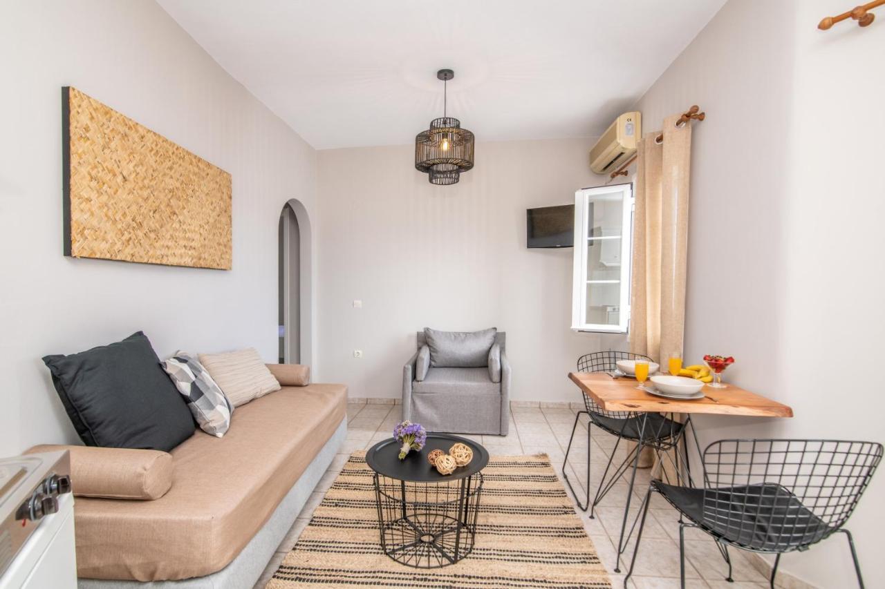 Porto Vidali Apartment อาจิออส ไอออนนิส ภายนอก รูปภาพ