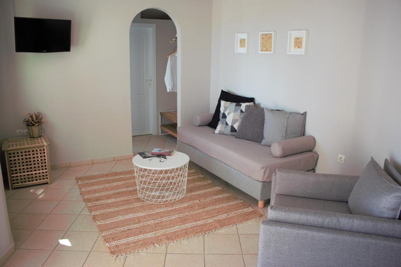 Porto Vidali Apartment อาจิออส ไอออนนิส ภายนอก รูปภาพ